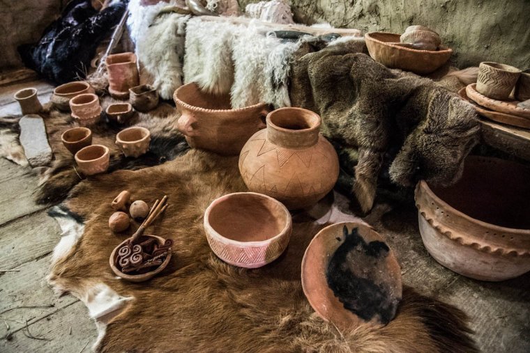 Archeologia sperimentale imitativa - TramediStoria: riproduzione di vasi neolitici e dell'Età del Bronzo